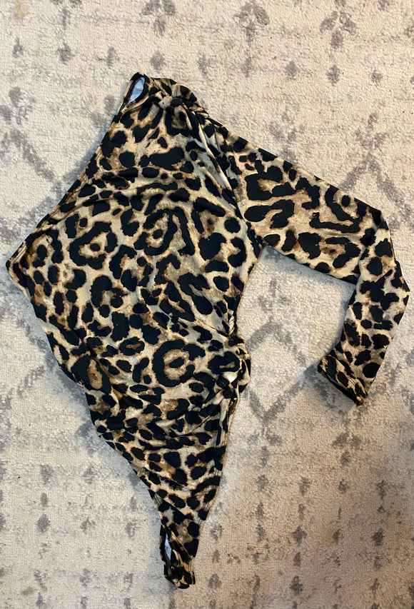 Leopard one sleeve top
